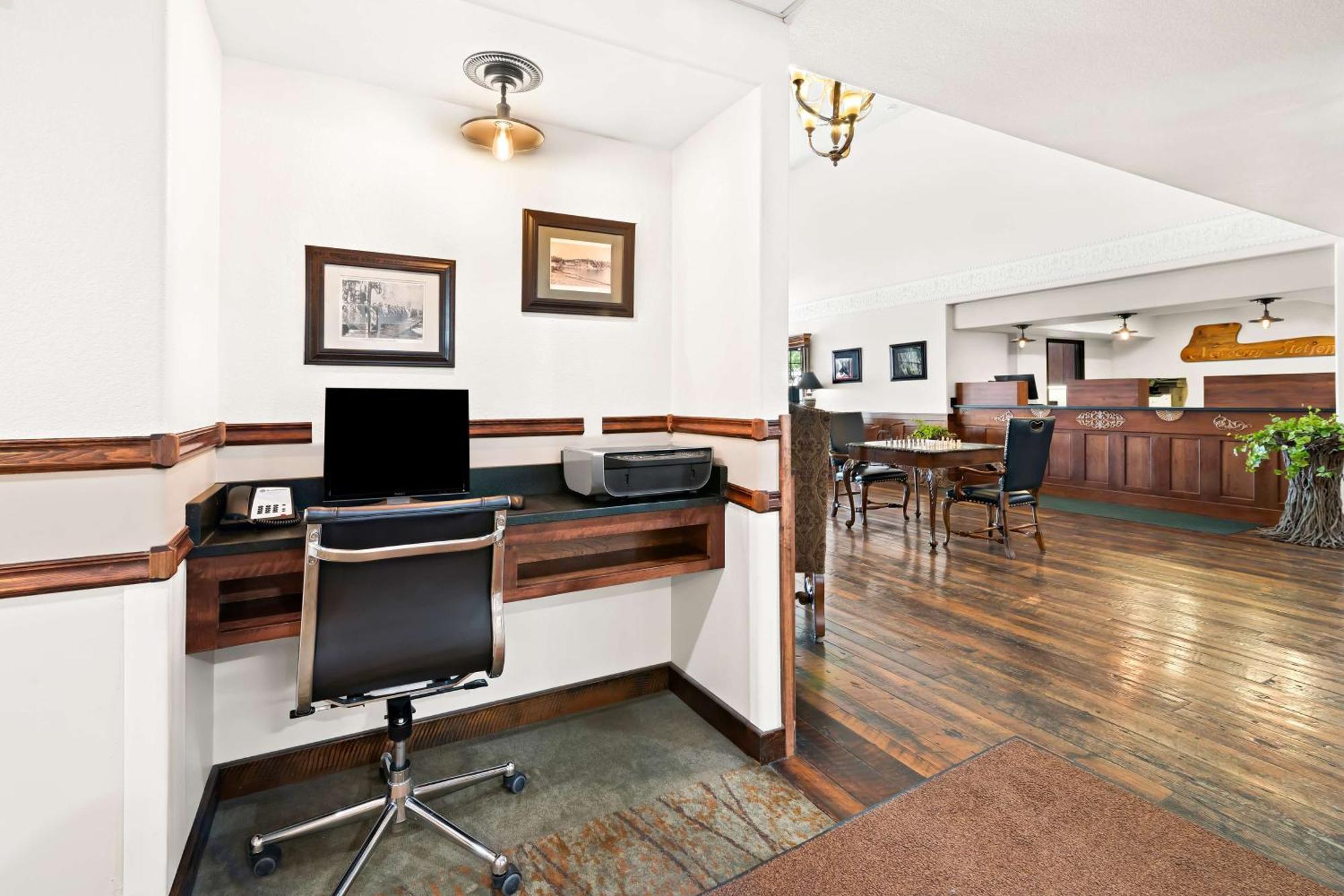 Best Western Newberry Station La Pine Exterior foto